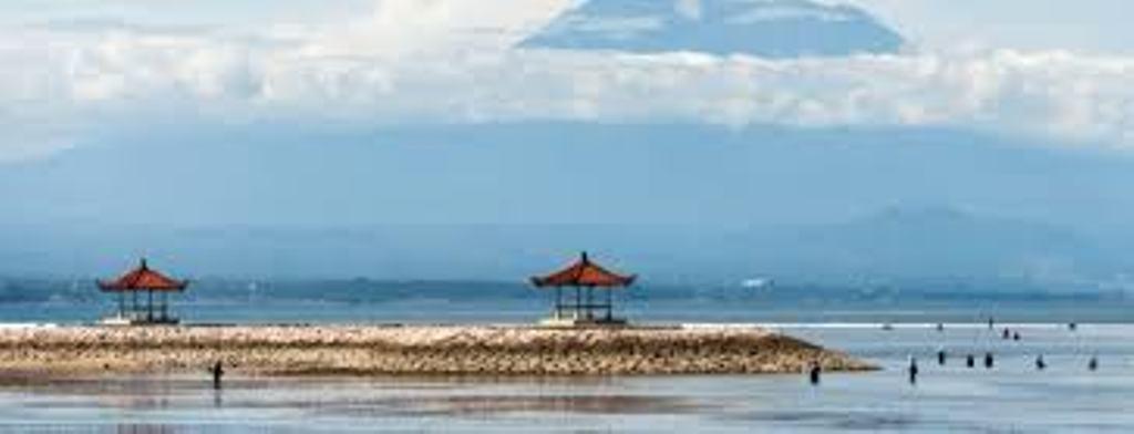 Laghawa Beach Hotel Sanur Екстериор снимка