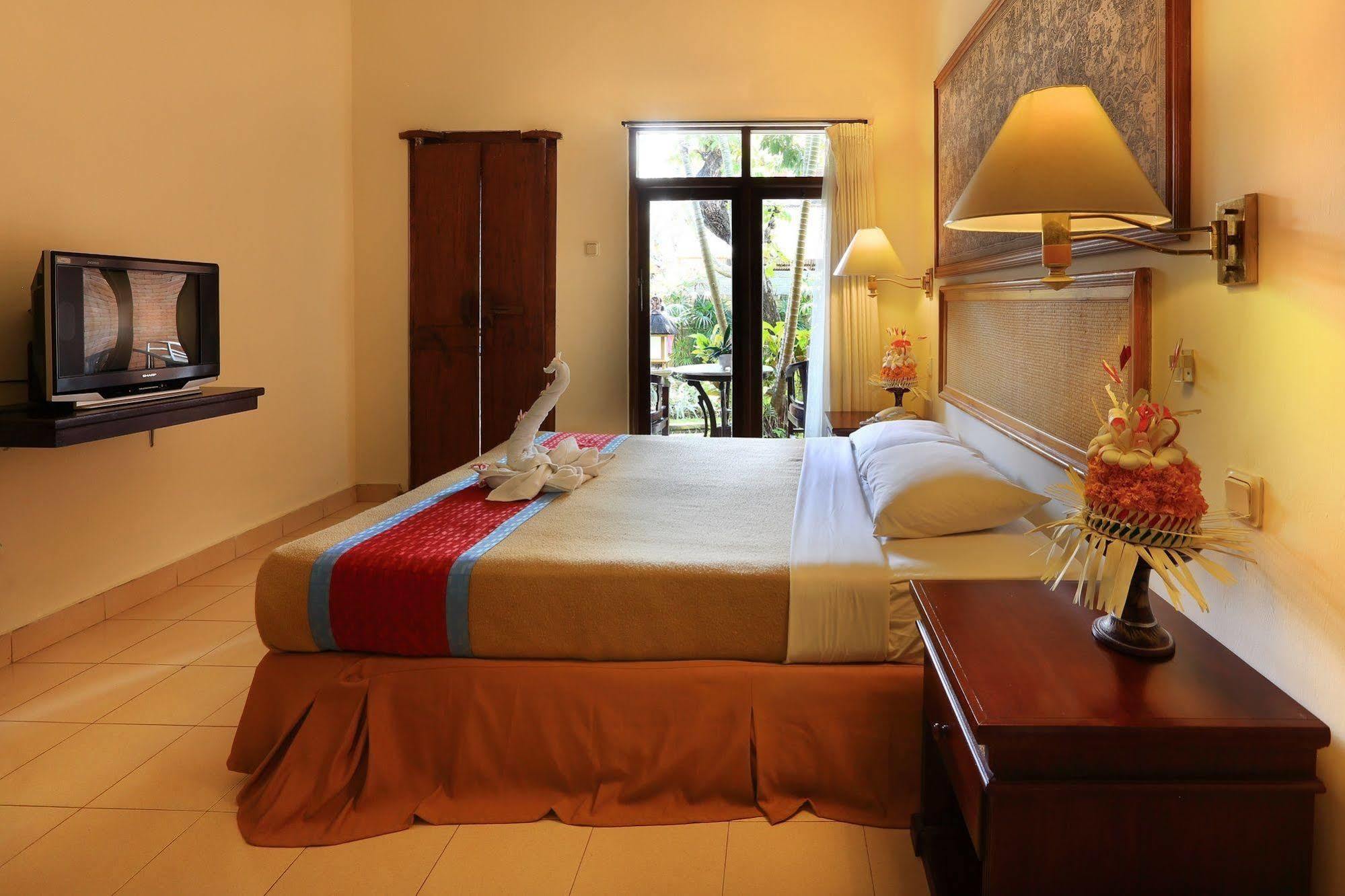 Laghawa Beach Hotel Sanur Екстериор снимка